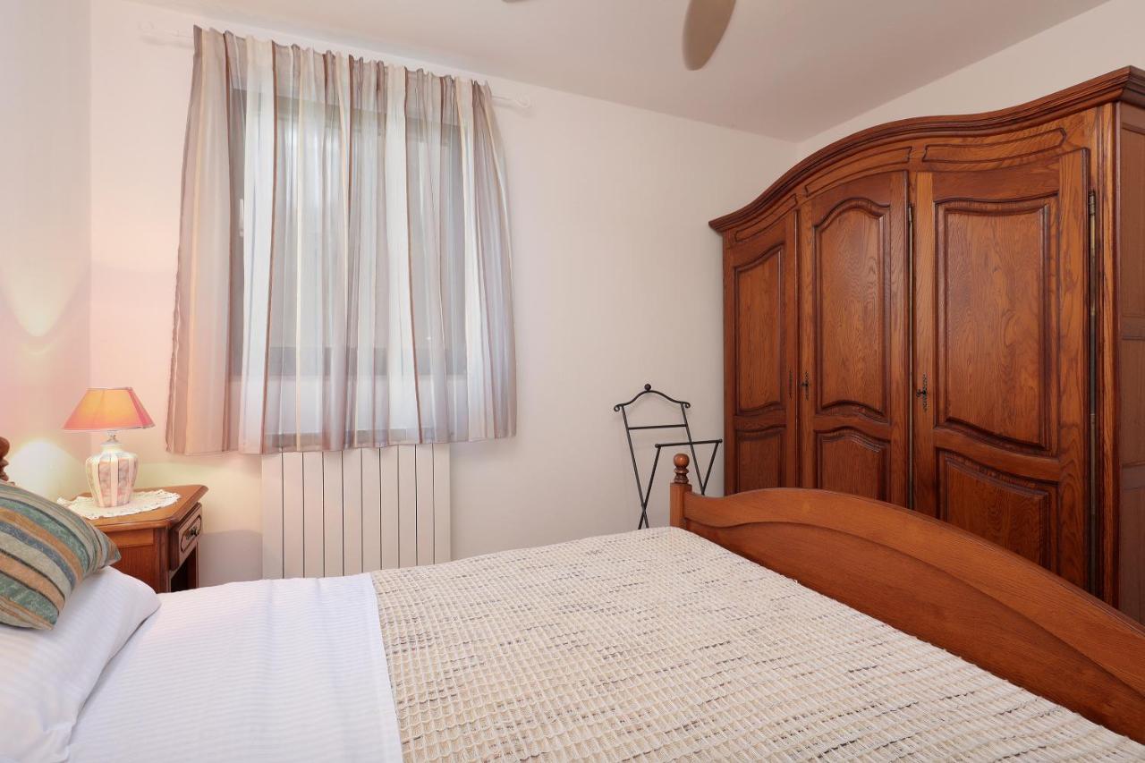 Apartman Villa Marina Rakalj Exterior foto